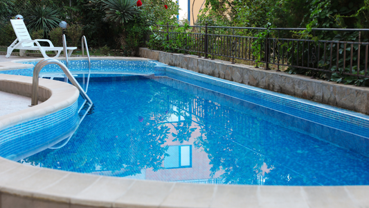Everything about Salt Pool Chlorinators: Benefits, Space, Maintenance & Why They’re So Popular
